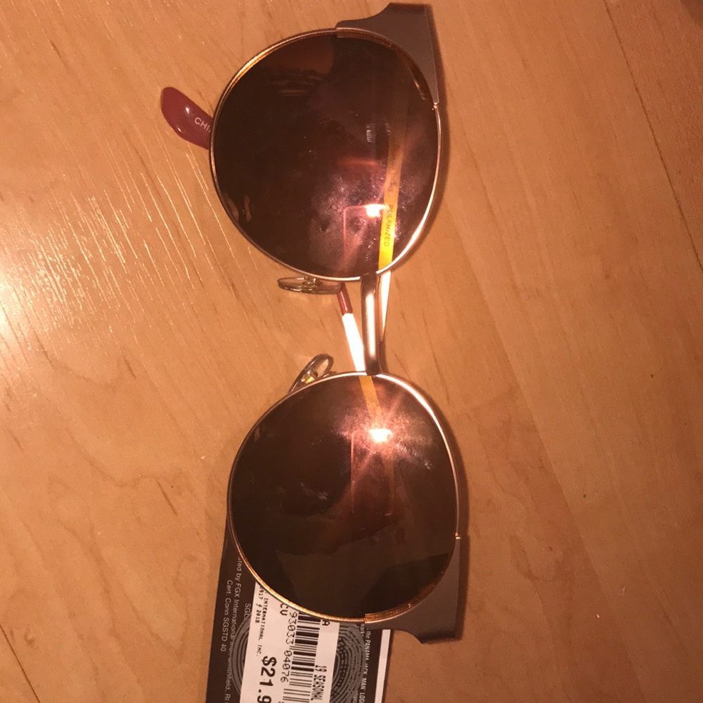 POLARIZED GLASSES